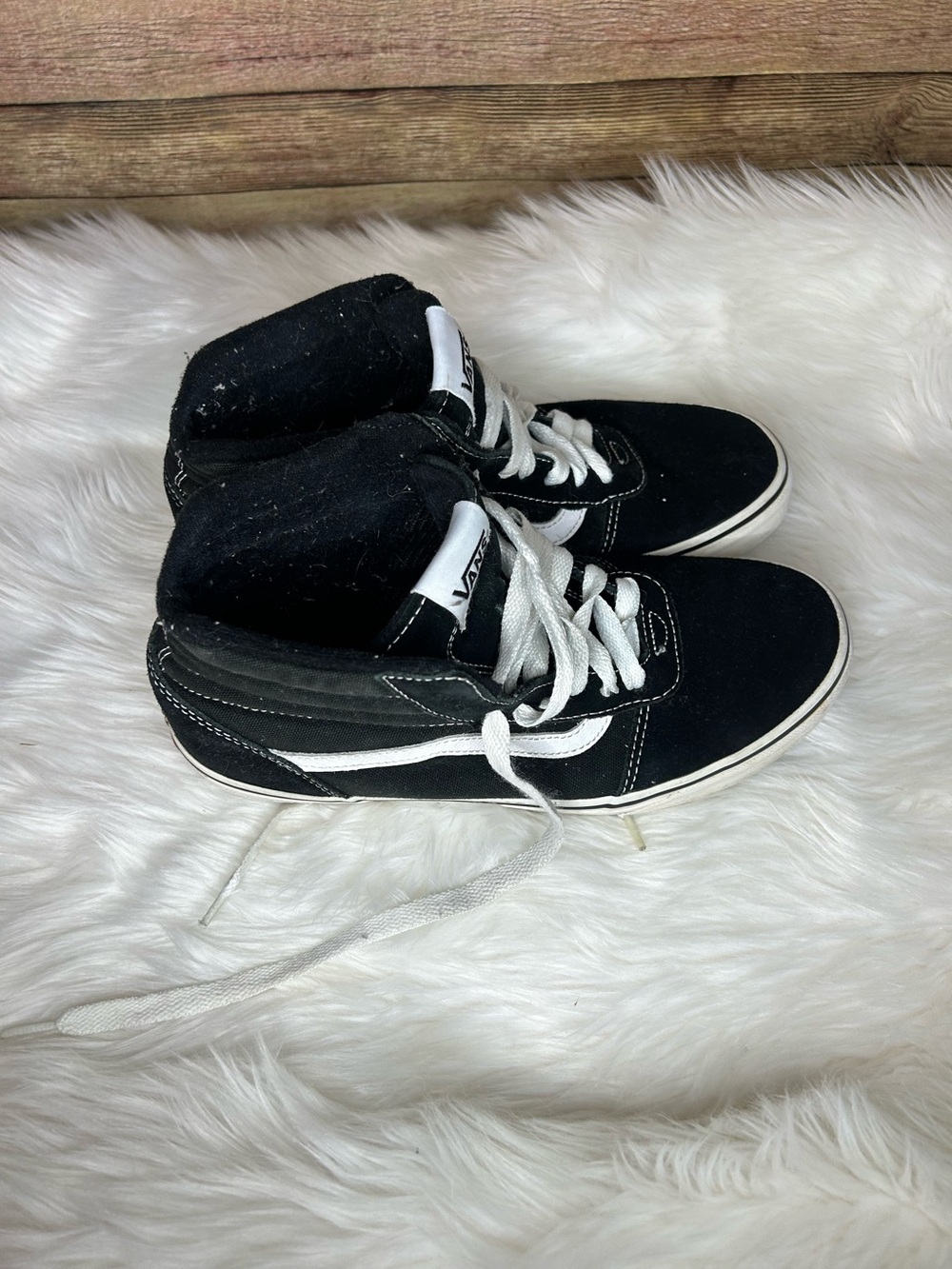 VANS SK8 Black High Top Sneaker Men’s Size 8